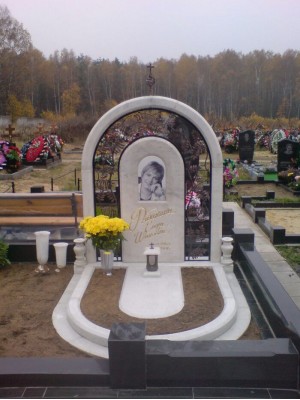 Памятник из белого мрамора № 10 — ritualum.ru